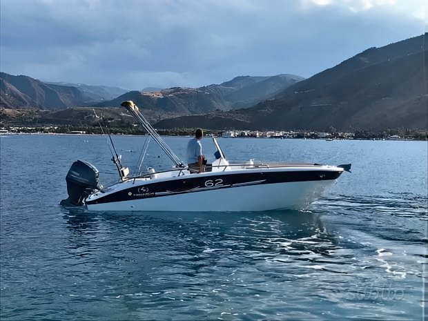 Trimarchi 62 con motore Selva Murena 40 XSR