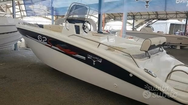 Trimarchi 62 con motore Selva Murena 40 XSR