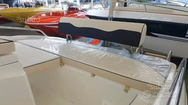Trimarchi 62 con motore Selva Murena 40 XSR